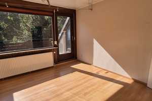 Geräumige Doppelhaushälfte mit Garten, Terrasse, Balkon und Garage in Hamburg Marmstorf  – Hamburg – Vorschaubild 14