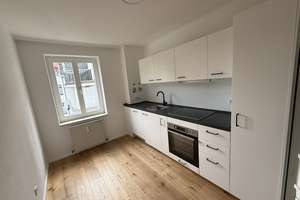 Erstbezug nach Sanierung: Helle und geräumige 2-Zimmerwohnung mit Einbauküche – Adlerstr. 32, 65183 Mitte, Wiesbaden – Vorschaubild 5