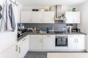 *Hochwertige und moderne 4-Zimmer Wohnung mit überdachtem Südbalkon im Straubinger Osten* – Die vollständige Adresse der Immobilie erhältst du vom Anbieter., 94315 Kernstadt, Straubing – Vorschaubild 5