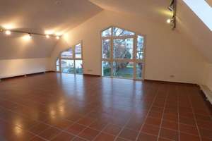 Großzügig geschnittene Dachgeschosswohnung in grüner Lage!! ***Wannenbad*** – Die vollständige Adresse der Immobilie erhältst du vom Anbieter., 13053 Alt-Hohenschönhausen, Berlin – Vorschaubild 5