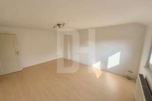 Attraktive 3-Zimmer-Dachgeschosswohnung mit Altbaucharme zentral in Heilbronn zu verkaufen! – Die vollständige Adresse der Immobilie erhältst du vom Anbieter., 74072 Heilbronn, Heilbronn – Vorschaubild 7