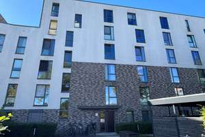 „Parkside Lokstedt am Zylinderviertel“
3 - Zimmer – Neubauwohnung (2012)
mit Tiefgaragenstellplatz