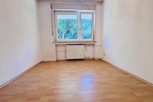 FREI! 4-Zimmerwohnung mit Loggia und Kfz-Stellplatz in beliebter Oststadtlage nahe KIT – Die vollständige Adresse der Immobilie erhältst du vom Anbieter., 76131 Oststadt, Karlsruhe – Vorschaubild 5