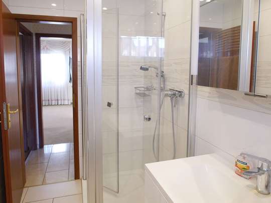 Freistehendes EFH in Berlin Mariendorf in einer Sackgasse - Bild 11
