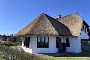 Ein Kapitänshaus der besonderen Art – Die vollständige Adresse der Immobilie erhältst du vom Anbieter., 25826 Sankt Peter-Ording – Vorschaubild 3
