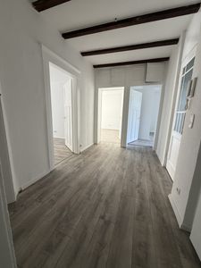 Zentrale 4-Zimmer-Wohnung mit zwei Balkonen