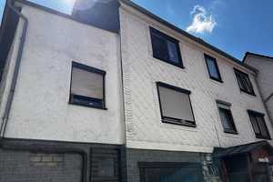 13 % Brutto-Mietrendite! Vermietetes 2-Familienhaus in Frankenhain zu verkaufen! – Gisselstraße 7A, 99330 Ilm-Kreis – Vorschaubild 2