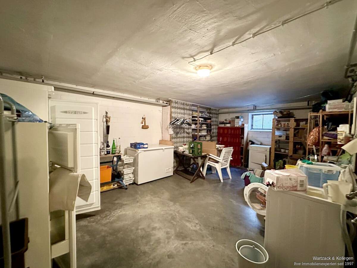 Immobilie in Ammerndorf - * Paradies mit Aussicht *
Einfamilienhaus 
mit Einliegerwohnung 
auf wunderschönem Grundstück - Bild 20