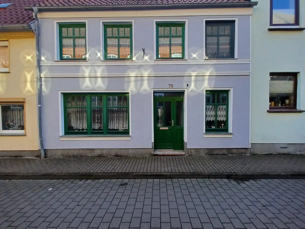 Tolles Stadthaus in Barther Innenstadt zu verkaufen - eigene Garage und Stellplätze - RESERVIERT