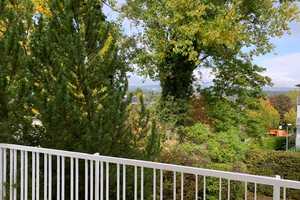 Sehr gut geschnittene 4 Zimmerwohnung, 2 Bäder,  in der Nähe der Innenstadt und des Kurparks – Wiesbaden – Vorschaubild 2