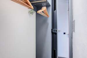 Möbliert: Wohnen auf Zeit: Apartment im 6. OG in Haidhausen – Die vollständige Adresse der Immobilie erhältst du vom Anbieter., 81541 Obere Au, München – Vorschaubild 6