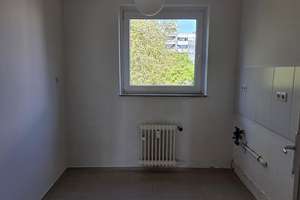 Geräumige 3-Zimmer-Wohnung mit Balkon – Hasselstraße 135, 42651 Solingen-Mitte, Solingen – Vorschaubild 4