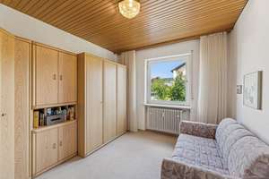 Zweifamilienhaus in attraktiver Wohngegend in Weiden – Die vollständige Adresse der Immobilie erhältst du vom Anbieter., 92637 Weiden-Ost I, Weiden in der Oberpfalz – Vorschaubild 10