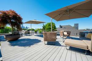Traumhafter Skylineblick - Exklusives Penthouse mit Rooftop im Frankfurter Diplomatenviertel – 60487 Bockenheim, Frankfurt am Main – Vorschaubild 3