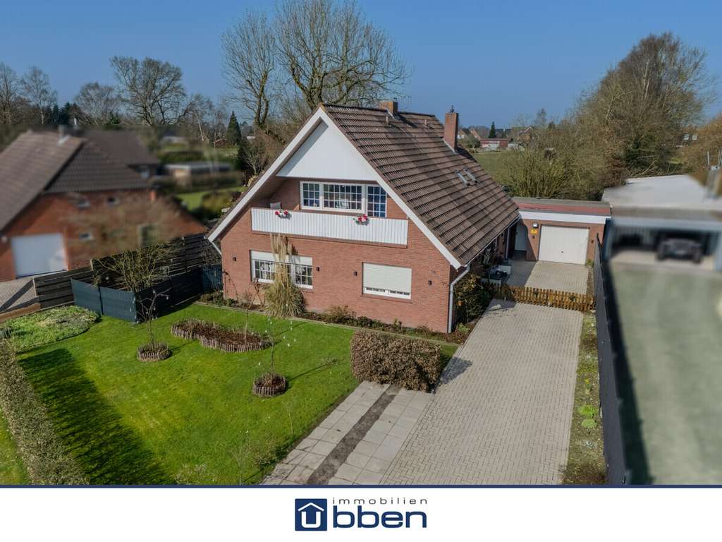 Immobilie in Großefehn - Großzügiges Einfamilienhaus in idyllischer Kanallage von Mittegroßefehn - Bild 0