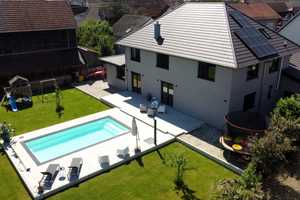 Neuwertiges Einfamilienhaus mit Pool und Garten + saniertes 2 Familienhaus im Paket! – Kirchstraße  15/1, 77743 Ortenaukreis – Vorschaubild 8