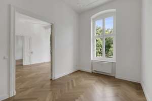 Güntzelkiez I Repräsentative Altbauwohnung im erstklassigen Zustand I 2x Balkon I Küche I bezugsfrei – Trautenaustraße 8, 10717 Wilmersdorf, Berlin – Vorschaubild 9