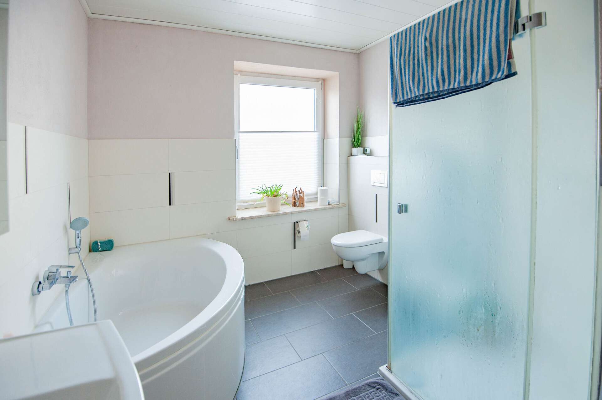 Immobilie in Argenbühl - Großzügiges Zweifamilienhaus mit Entwicklungspotenzial im Allgäu - Bild 12