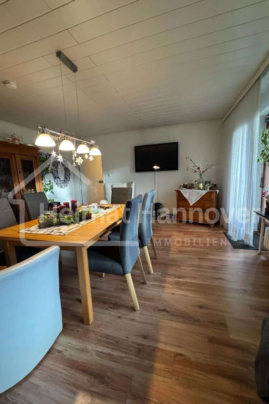 Immobilie in Uetze - Großzügiges 1–2-Familienhaus mit Pool und großem Grundstück in zentraler Lage von Uetze - Bild 13