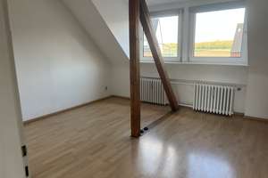 Schöne helle 3-Zimmer Dachgeschosswohnung in Düsseldorf-Hamm mit Balkon – Aderkirchweg 67, 40221 Hamm, Düsseldorf – Vorschaubild 3