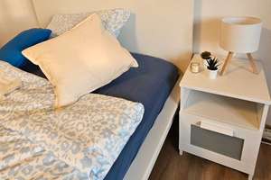 Möblierte 1-Zimmer-Wohnung in Nürnberg direkt am Wöhrder See mit Balkon, Waschmaschine und Fernseher – Norikerstraße 19, 90402 Tullnau, Nürnberg – Vorschaubild 2