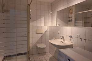 Kompakt, zentral, vermietungsstark: leerstehende Citywohnung mit Stellplatz und Balkon – Die vollständige Adresse der Immobilie erhältst du vom Anbieter., 76133 Innenstadt-West, Karlsruhe – Vorschaubild 10