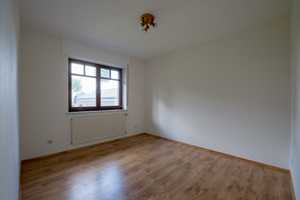 Höfen | Freistehendes Einfamilienhaus mit viel Platz in idyllischer Eifelatmosphäre – Hermesstr. 39, 52156 Aachen (Kreis) – Vorschaubild 18