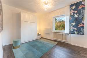 Viel Platz für alle: Großes Einfamilienhaus mit Traumgarten in Nordshausen – Die vollständige Adresse der Immobilie erhältst du vom Anbieter., 34132 Nordshausen, Kassel – Vorschaubild 11