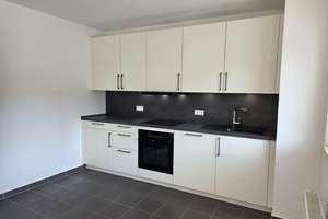 Helle 65 m² Wohnung mit Penthouse Charakter   – frisch renoviert, neue Einbauküche, Top Lage  – Die vollständige Adresse der Immobilie erhältst du vom Anbieter., 38440 Stadtmitte (Ortsteil), Wolfsburg – Vorschaubild 10