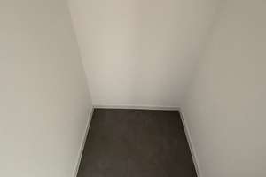 Schöne familienfreundliche 4-Zimmer-Wohnung mit Loggia nähe Augsburg-Kuhsee zu vermieten  – Mittenwalder Straße 16, 86163 Hochzoll-Süd, Augsburg – Vorschaubild 9