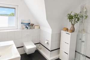 Travemünde: Helle 3-Zimmer-Wohnung mit Süd-West Balkon, Garage, EBK – 23570 Travemünde, Lübeck – Vorschaubild 5