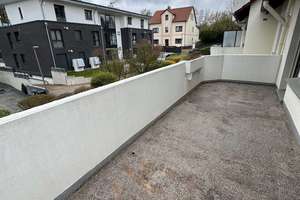 Ihr neues Zuhause: Helle 4,5 Zimmer-Wohnung mit Balkon & Tiefgarage