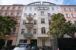 "Freie, unsanierte Altbauwohnung mit abgezogenen Dielen am Rudolph-Wilde-Park in Schöneberg" – Koburger Straße 14, 10825 Schöneberg, Berlin – Vorschaubild 3