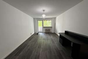 RESERVIERT: Gut geschnittene 2-Zimmer Wohnung mit Loggia in Röthenbach-West, sofort frei – Hesselbergring 5, 90449 Röthenbach West, Nürnberg – Vorschaubild 2