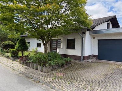 Großzügiges Einfamilienhaus mit 8 Zimmern in Mörlenbach