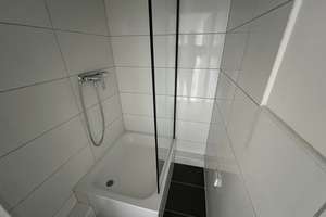 Mitten inne City - Appartement mit neuem Duschbad - Duisburg Zentral – Sonnenwall 62, 47051 Altstadt, Duisburg – Vorschaubild 3
