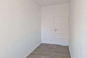 Ihr neues Zuhause: Helle 3-Zimmer-Wohnung mit Balkon und Einbauküche – Tauchaer Straße 97 - 2. OG links , 4349 Thekla, Leipzig – Vorschaubild 12
