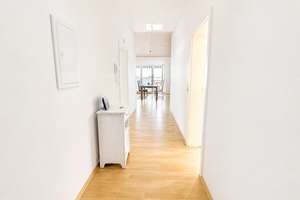 Moderne Single-Wohnung mit Balkon und Teilmöblierung in ruhiger Lage mit guter Verkehrsanbindung! – Waxensteinstr. 0, 86161 Hochzoll-Nord, Augsburg – Vorschaubild 5