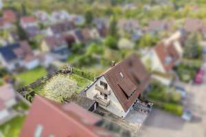 Gepflegte Doppelhaushälfte in begehrter Lage – Die vollständige Adresse der Immobilie erhältst du vom Anbieter., 70437 Rot, Stuttgart – Vorschaubild 2