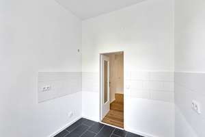 Gepflegte 2-Zimmer-Wohnung I Sofort verfügbar I WG-geeignet – Eichborndamm 32, 13403 Reinickendorf (Ortsteil), Berlin – Vorschaubild 2