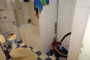 Helle freundliche Hochparterre-Wohnung mit drei Zimmern sowie Balkon und Einbauküche in Moosach. – Triebstraße 10, 80993 Alt-Moosach, München – Vorschaubild 17