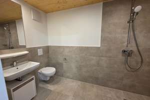 1-Zimmer vollmöbliertes Studentenapartment, im 1. OG in Erlangen Zentrum – Gabelsbergerstraße 20, 91052 Stubenloh, Erlangen – Vorschaubild 3