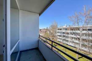 Frei zum Einzug: gestaltbare Wohnung mit 2 Loggien und TG-Stellplatz in urbaner Lage – München – Vorschaubild 7