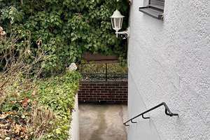 Einfamilienhaus mit 10 Zimmern und 245 m² Wohnfläche im Herzen von Eichstätt – Am Adamsberg 3, 85072 Eichstätt – Vorschaubild 3