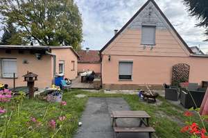 Teilrenoviertes Haus zu verkaufen, renovierungsbedürftig – Die vollständige Adresse der Immobilie erhältst du vom Anbieter., 80997 Moosach-Bahnhof, München – Vorschaubild 3