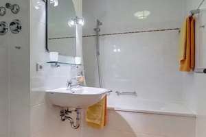 Property thumbnail 6