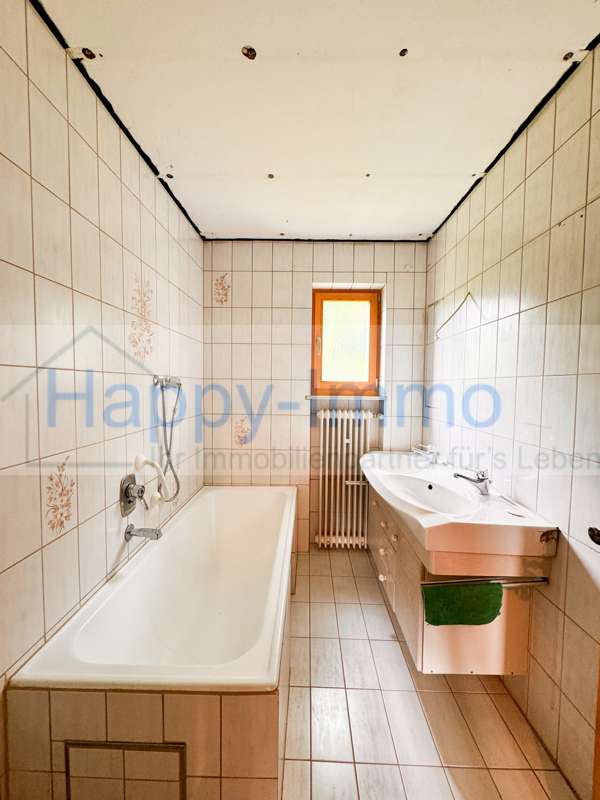 Immobilie in Sauerlach - bezugsfreies 2 Familienhaus mit ausgebauten DG -großes Grundstück Südausrichtung - Bild 10