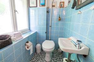 Dreifamilienhaus mit Altbaucharme. Hinterhof und Balkonen. 306m² in Solingen Mitte. – Die vollständige Adresse der Immobilie erhältst du vom Anbieter., 42651 Solingen-Mitte, Solingen – Vorschaubild 20