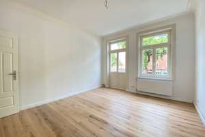 Stilvolle 3-Zimmer-Altbau-Wohnung mit eigenem Garten in Bahrenfeld, Hamburg – Bahrenfelder Chaussee 9, 22761 Bahrenfeld, Hamburg – Vorschaubild 4