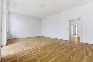 Stilvolles Gründerzeithaus mit 341m² Wohnfläche verteilt auf drei Wohneinheiten im Bonner Zentrum – Die vollständige Adresse der Immobilie erhältst du vom Anbieter., 53111 Bonn-Zentrum, Bonn – Vorschaubild 75
